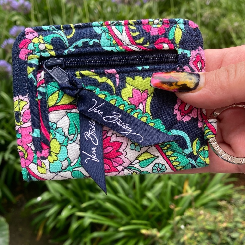 NWOT VERA BRADLEY CARD HOLDER